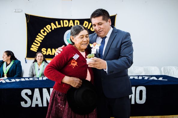 ALCALDE SABINO PORTILLO RECONOCE EL ESFUERZO Y DEDICACIÓN DE TODAS LAS MUJERES TRABAJADORAS DE LA MUNICIPALIDAD DE SAN JERÓNIMO