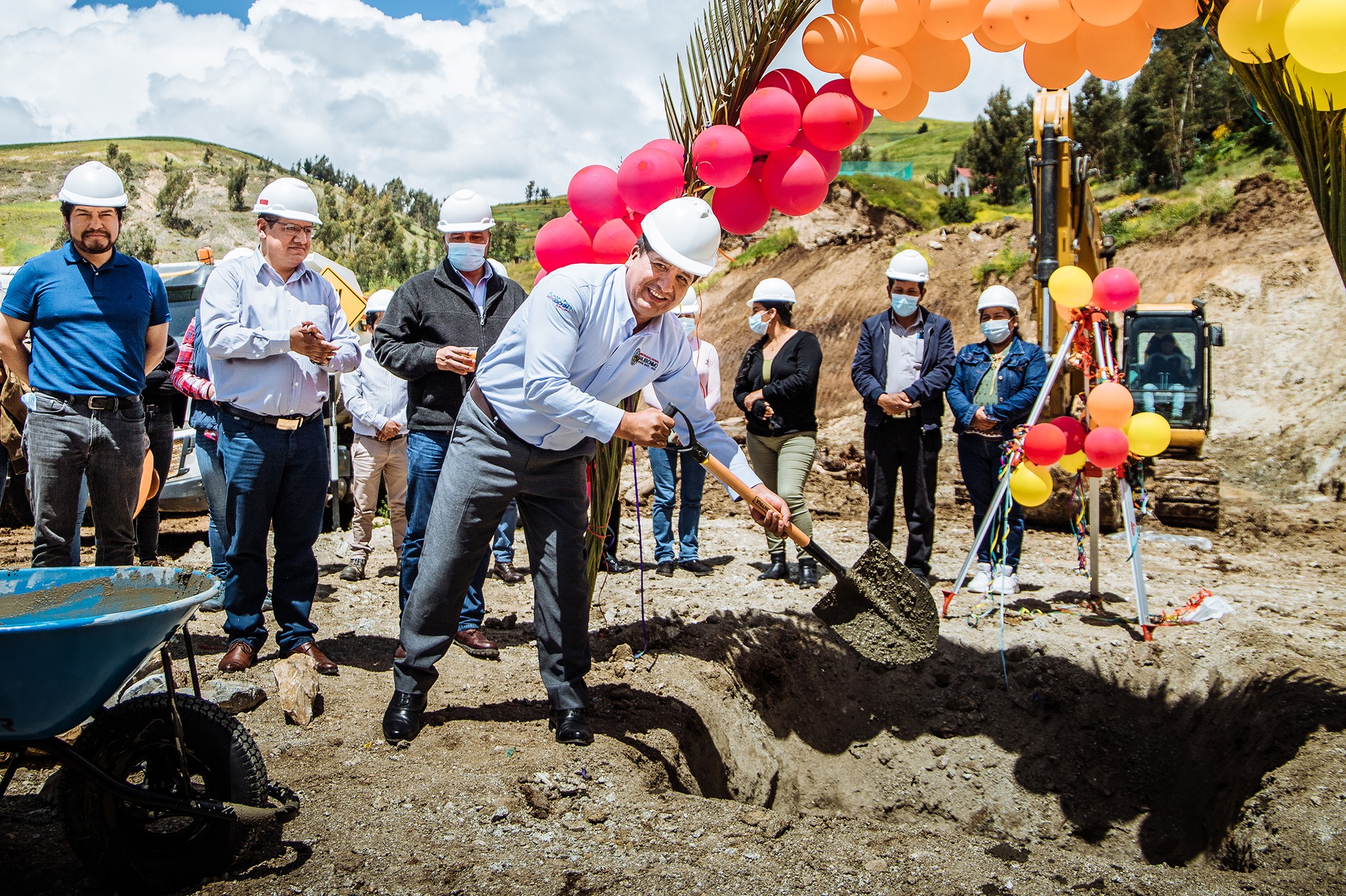 MUNICIPALIDAD DE SAN JERÓNIMO TRANSFERIRÁ MÁS DE MEDIO MILLÓN DE SOLES PARA CONSTRUCCIÓN DE CELDAS DEL RELLENO SANITARIO EN CERRO SAN JOSÉ – SAN JERÓNIMO